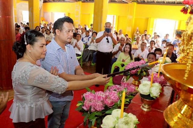 7E348C62-6AA8-4001-BE9E-2FECCE9D9D84